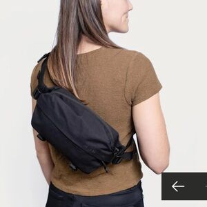 Moment Fanny Sling Pack 2L